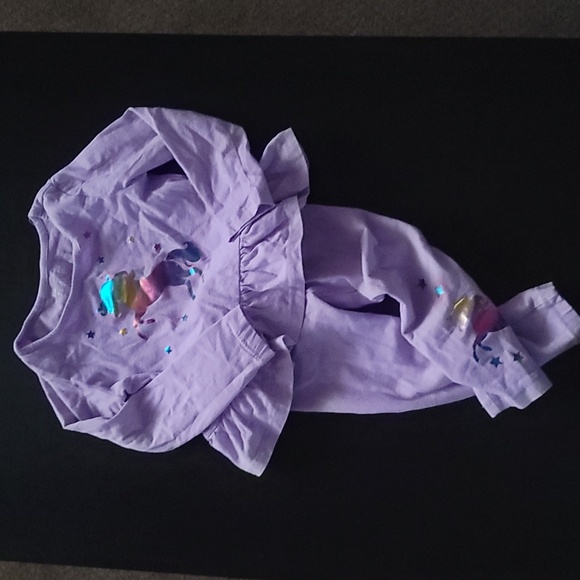 Unicorn top w/leggings sz 2T - Picture 2 of 5